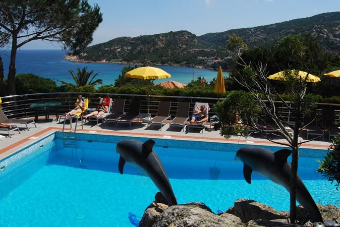 hotel-mon-repos-piscina-solarium-sardegna